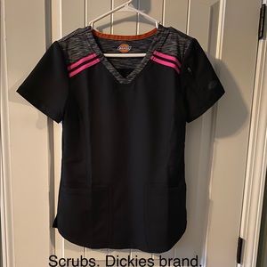 Scrub top